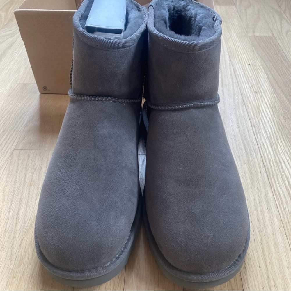 UGG mini - Picture 2 of 13